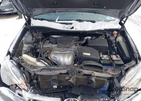 2016 Toyota Camry Se z USA, uszkodzony, nr VIN 4T1BF1FK8GU162088